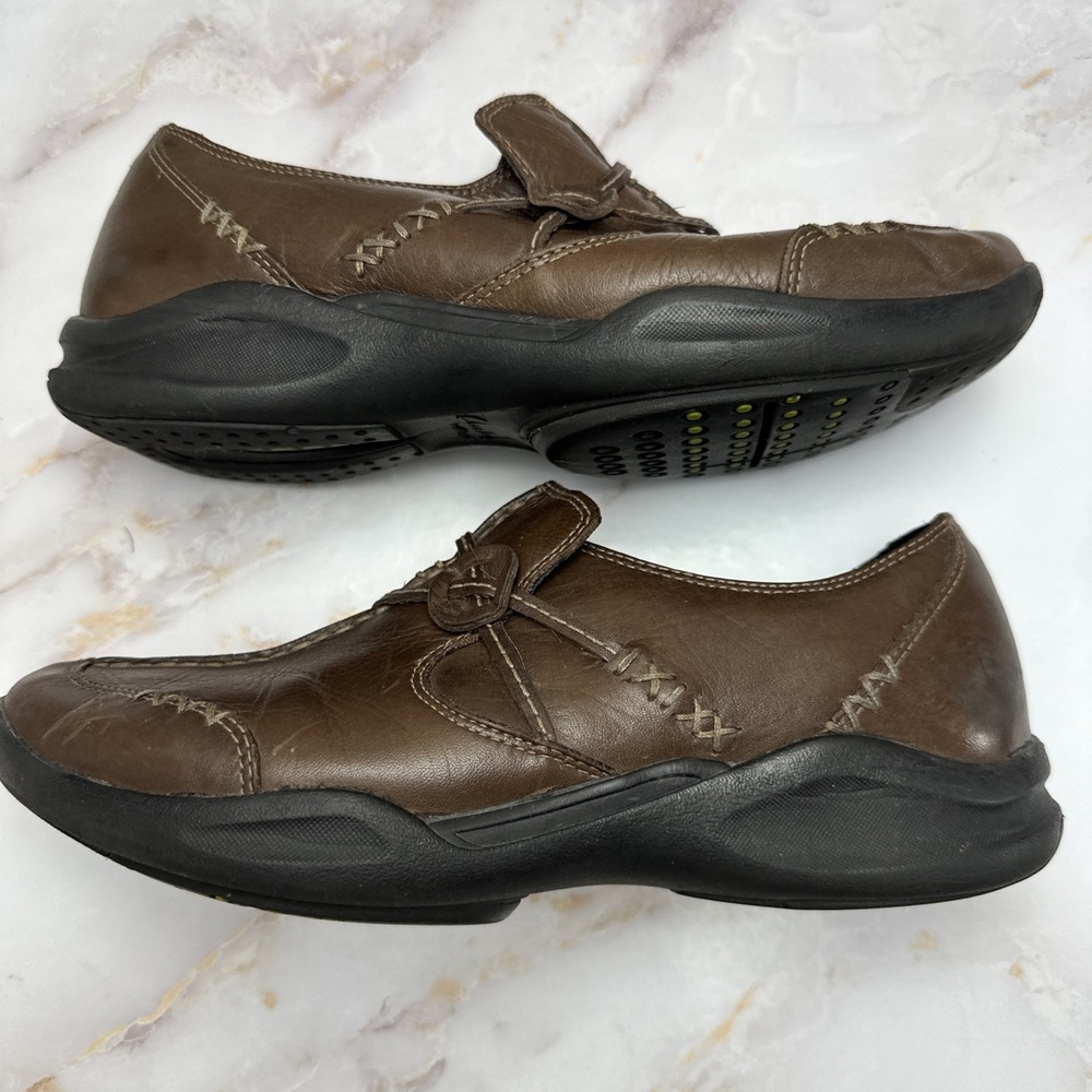 Clarks Wave Walk Shoes Women's 7.5M  Brown Leather Slip-On Loafers Comfort